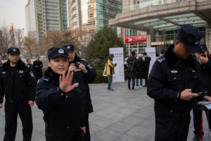 【区块链头条】逮捕行动始于香港，手铐戴在媒体大亨的手腕上-区块链315